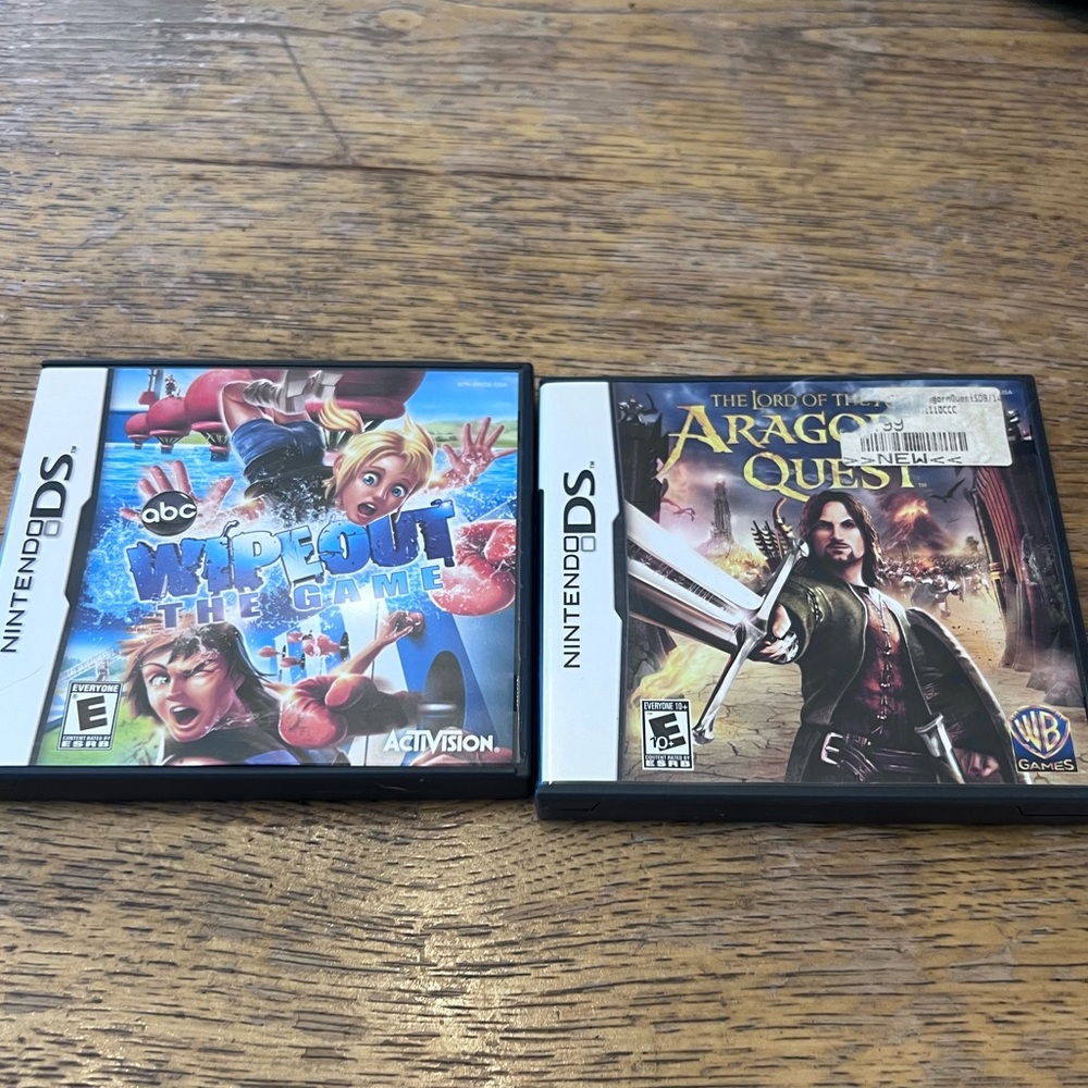 2 Nintendo DS Game Set - Wipeout and Aragorn's Quest